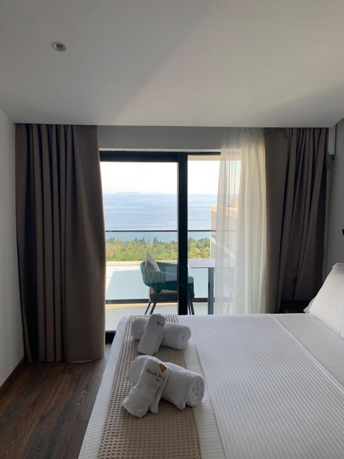 Black Diamond Hotel ديرمي المظهر الخارجي الصورة