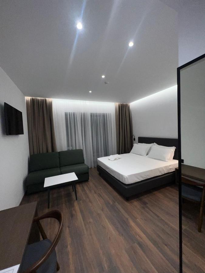 Black Diamond Hotel ديرمي المظهر الخارجي الصورة