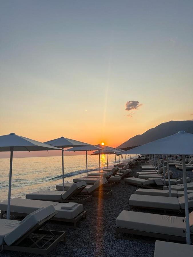 Black Diamond Hotel ديرمي المظهر الخارجي الصورة