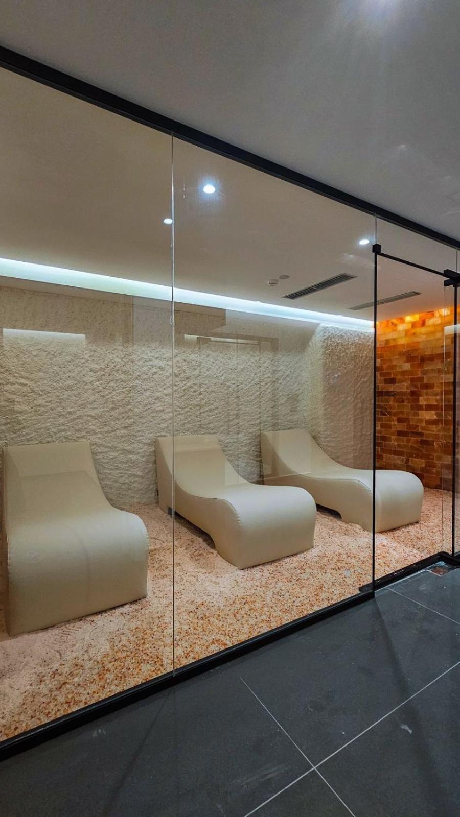 Black Diamond Hotel ديرمي المظهر الخارجي الصورة