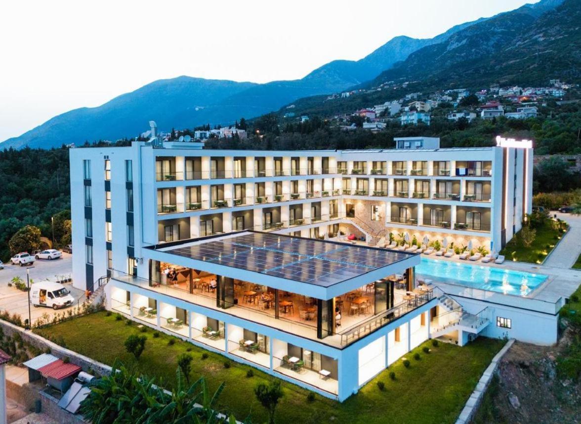 Black Diamond Hotel ديرمي المظهر الخارجي الصورة